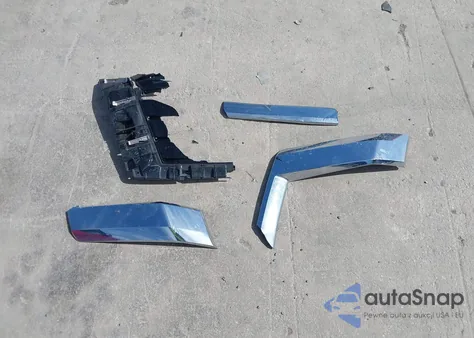 2023 Nissan Pathfinder Sv Fwd z USA, uszkodzony, nr VIN 5N1DR3BA9PC271609